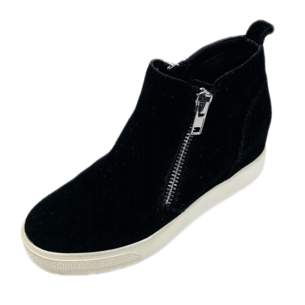 Steve Madden Black Suede Wedge Sneakers Size 6
